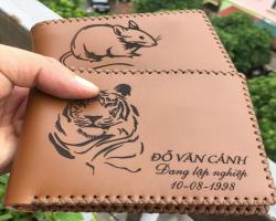 Ví Da Bò Nam Khắc Laze Tên Hình Theo Yêu Cầu